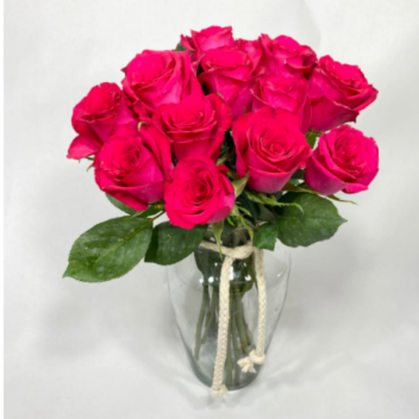 Luxuosas rosas no vaso